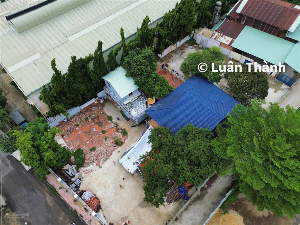 Giá rất ngộp 1600m2 20tỷ, hóc môn