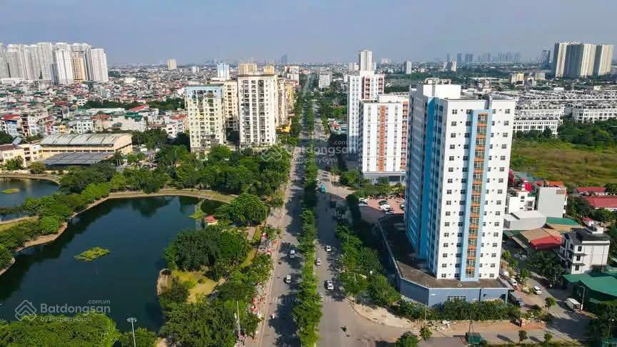 Bán rẻ chung cư đền lừ 3, giá 3,8 tỷ, 60m2, 2 phòng ngủ, ngay hồ đền lừ, đt 0936 358 ***