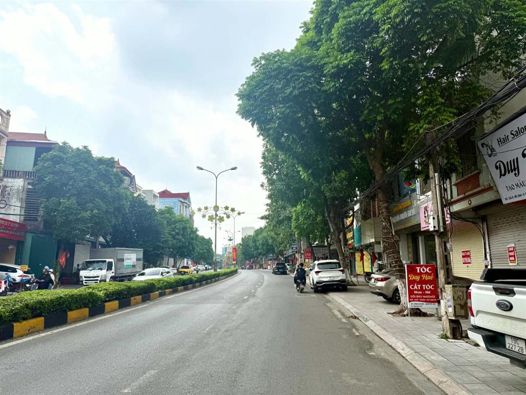 Chính chủ cần bán nhà 2 đầu đường mê linh, phường vĩnh phúc giá chỉ hơn 5 tỷ