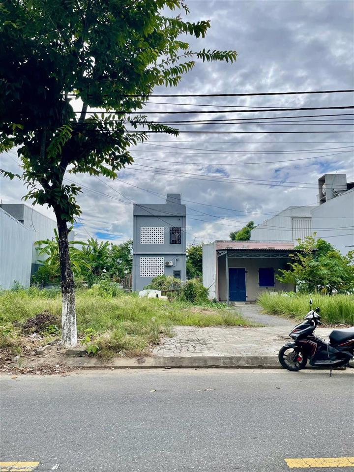Bán đất mt đường nguyễn mậu tài, hòa xuân, sát 2 tòa sun, giá 6.8 tỷ tl. 0373 469 ***