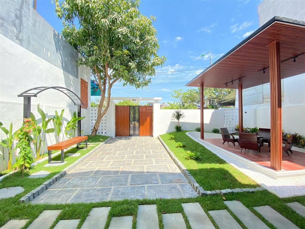 Bán nhà 2 lô liền kề số 7577 nguyễn ân hòa xuân tp đà nẵng. đối diện công viên