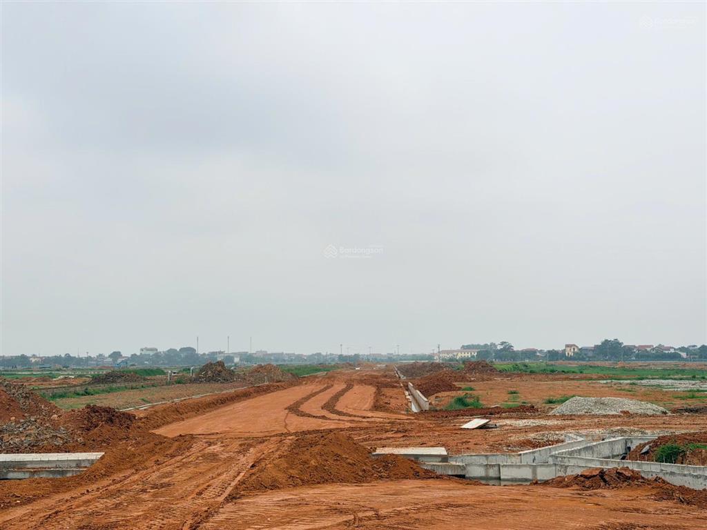 Bán gấp nhà máy 2000 m2 cụm cn kim động, lương bằng, hưng yên chính chủ
