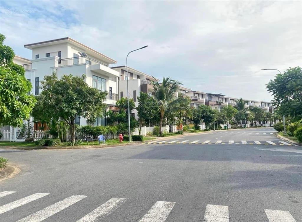 Chính chủ bán gấp biệt thự trần anh riverside, dt 8x14=120m2, giá 3ty1, sổ hồng, cc sang tên