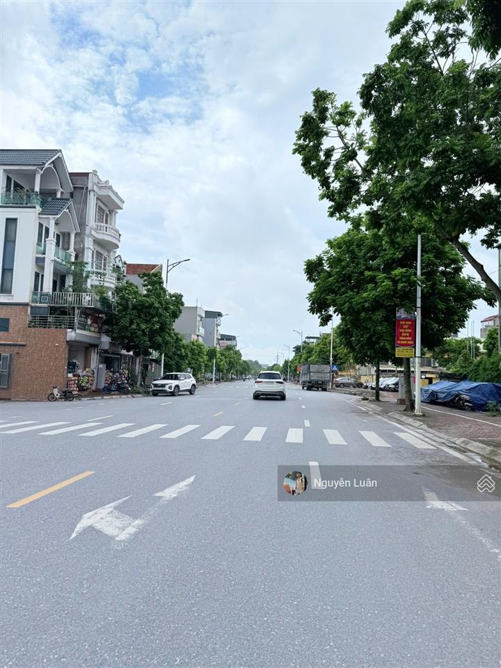Bán đất ngõ 341 đường ỷ lan gia lâm đường rộng ôtô qua nhà giao thông cực kỳ thuận tiện
