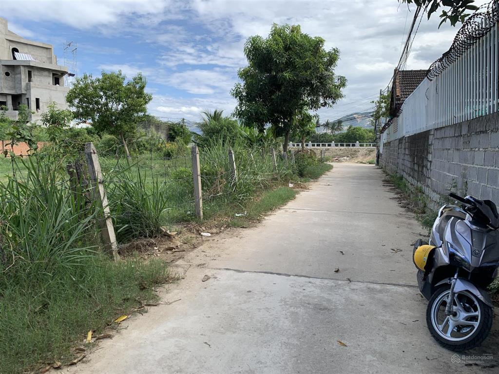 Cần bán đất thổ cư vĩnh ngọc gần bờ kè phường tây nha trang giá 22tr/m2