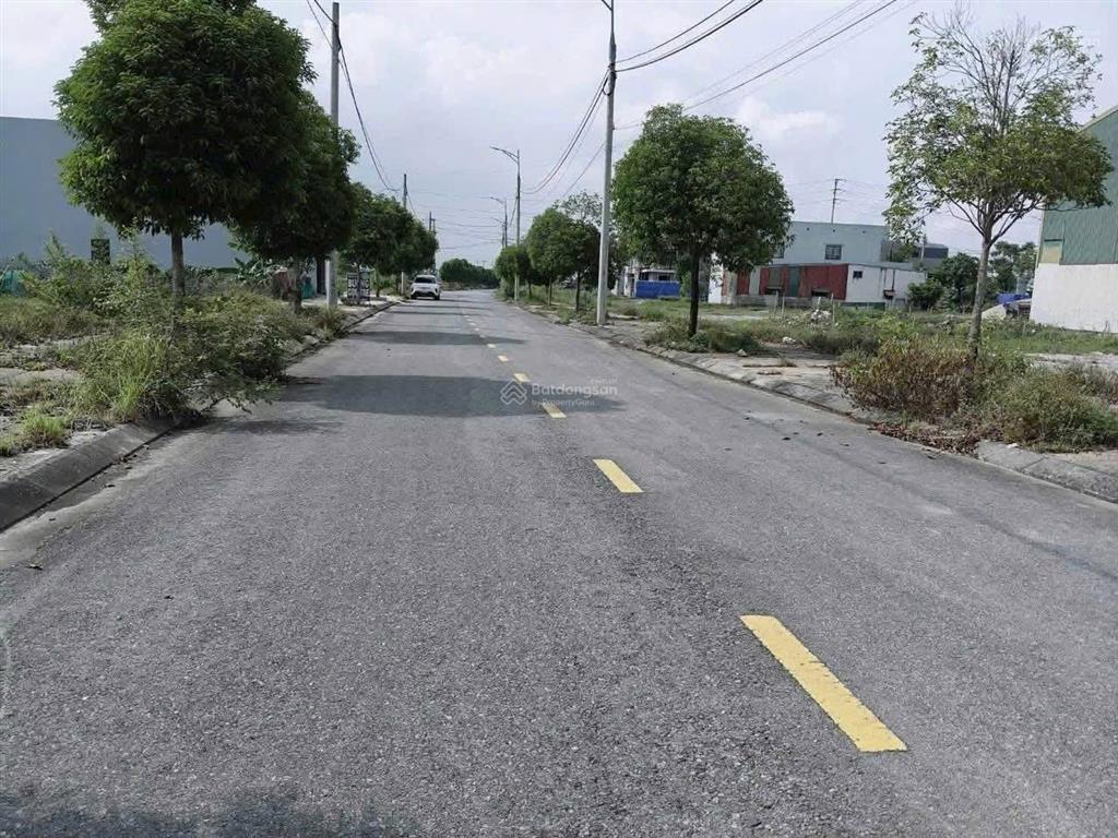 Đất đẹp 120m, mặt tiền 6m, sổ đỏ trao tay, rinh ngay thần tài