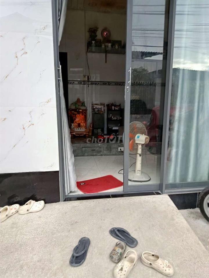 cần bán gấp nhà