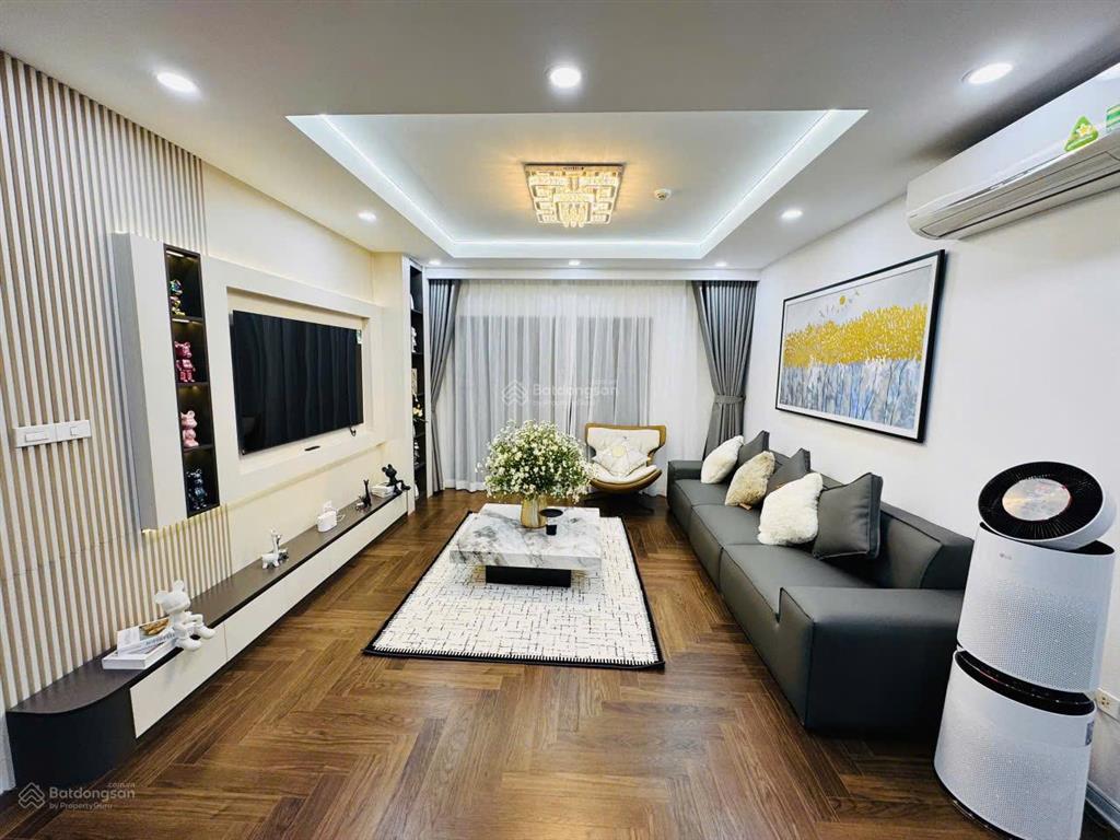 Giá cực tốt bán căn 3 ngủ đẹp, ban công đông nam cực mát mẻ, sổ đỏ sẵn giao dịch ngay, full đồ