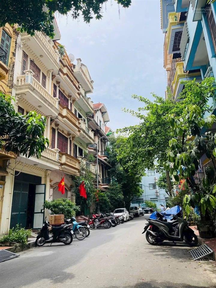 Bán nhà pphân lô liễu giai ba đình. 96 m2, nhà 5 tầng, mt 7,5 m, ngõ ô tô tr, đt 0903 268 ***