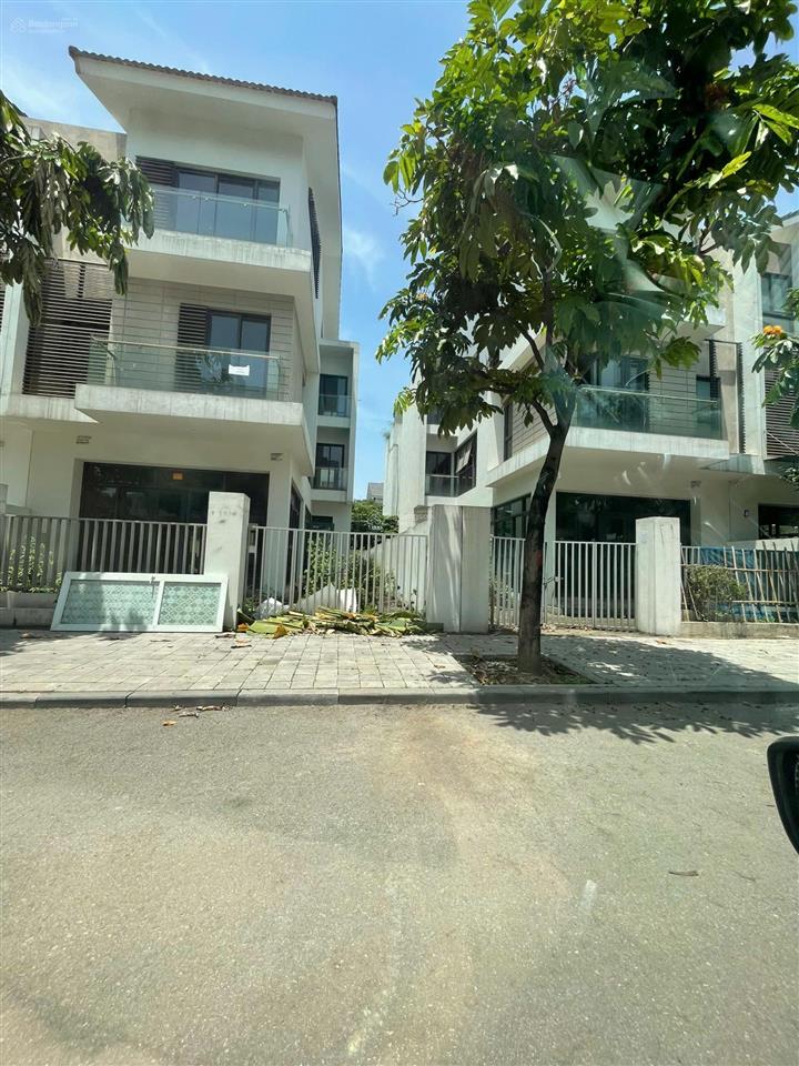 Bán gấp biệt thự an vượng villa 180m2 view hồ thiên văn học, giá 33 tỷ. 0963 689 ***