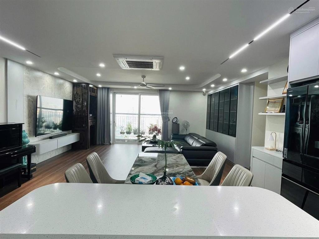 Căn góc trục 04 tháp b new skyline văn quán view hồ nhỉnh 8 tỷ. dt105m, 2pn + 1. cc 0969 139 ***