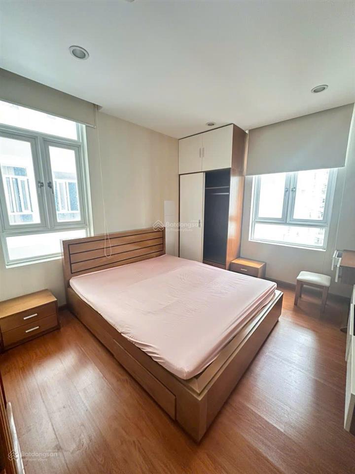 Cần bán gấp căn hộ himlamriverside quận 7, hướng đông nam, giá tốt, tầng 10, sổ hồng chính chủ
