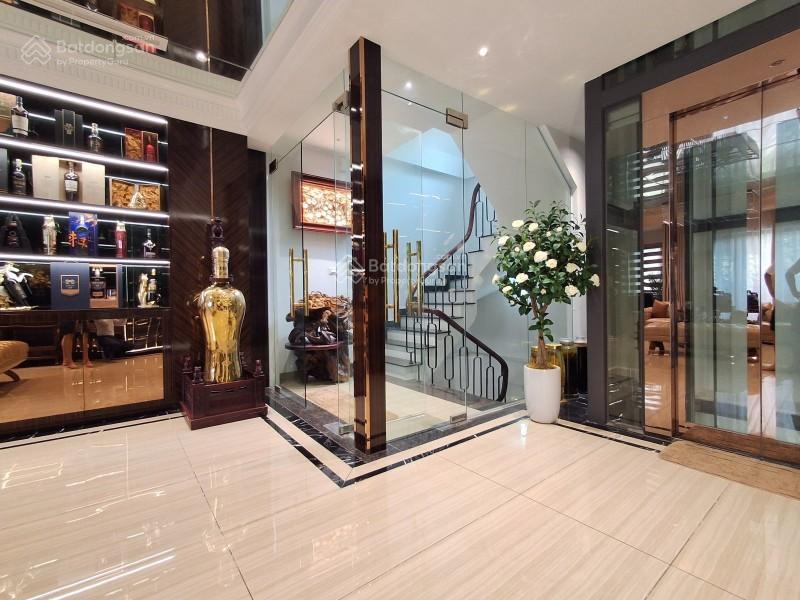 Giảm 4 tỷ giá mới chỉ còn 15 tỷ phố vũ đức thận việt hưng 62m x 7t thang máy kinh doanh đa dạng