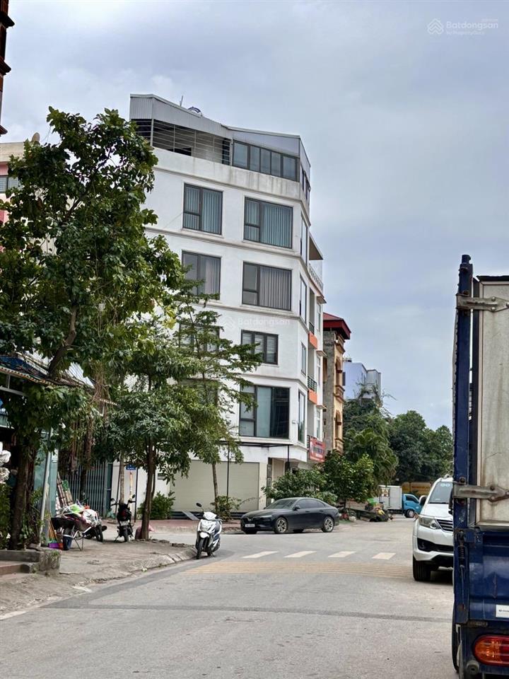Siêu phẩm tòa biệt thự vp lô góc ao vực, khuyến lương 7 tầng thang máy 140m2 45,7 tỷ