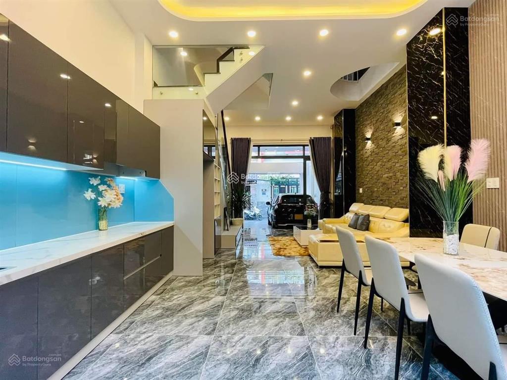 Bán nhà hẻm 495 tô hiến thành, phường 14, quận 10, dt 4,1x16m, 5 tầng, giá 12,4 tỷ