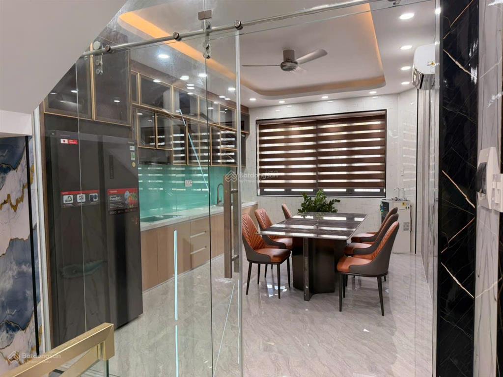 Nhà 6 tầng mới xây, kinh doanh tốt, sổ hồng, mặt tiền thông xe tải tránh nhau, 8.5 tỷ