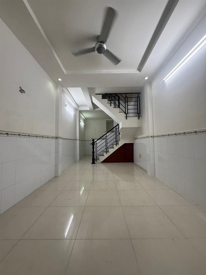 [O5895] Nhà vuông vức sát chợ Thạch Đà - Giá 4.x tỷ
