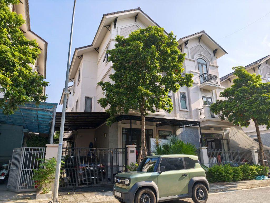 Giảm mạnh 500tr căn btsl 135m2 Centa City