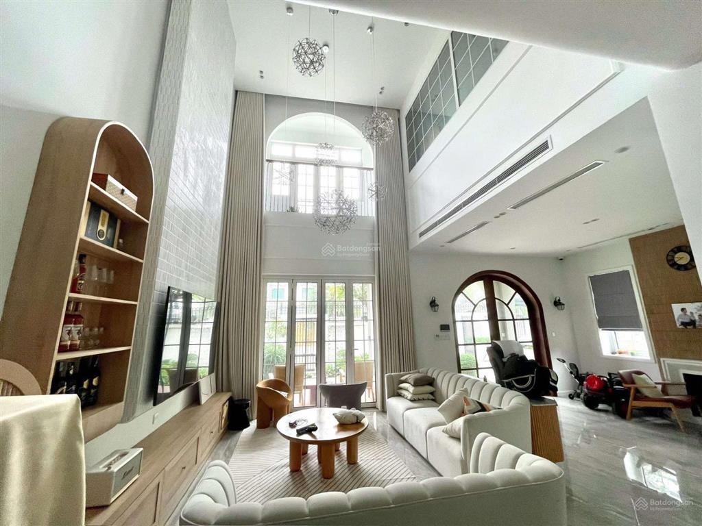 Giảm 3 tỷ còn 16 tỷ nhà 7t lô góc 73m phố sài đồng, long biên ô tô tránh cách 2 nhà ra mặt phố