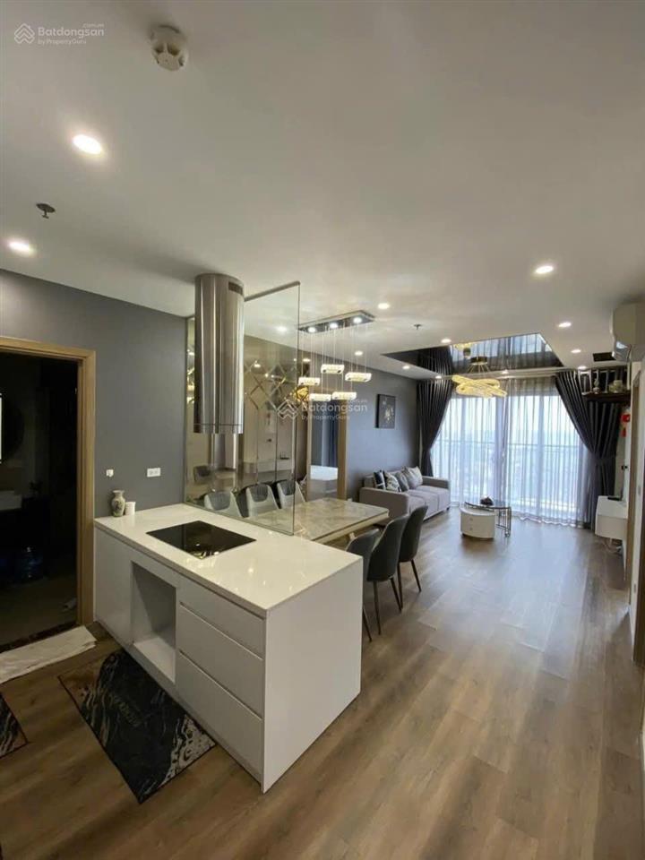 Berriver bán căn 3pn tầng cao tòa mới giá 7,9 tỷ. sổ lâu dài, full đồ. chủ nhà thiện chí bán