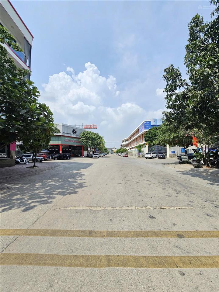 Bán đất mặt tiền đường m, trung tâm hành chính dĩ an, trục đường sầm uất tại tp. dĩ an. giá 8,29 tỷ