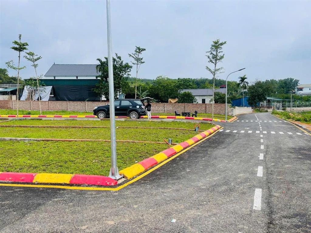 Đất lô góc kinh doanh 450 tr