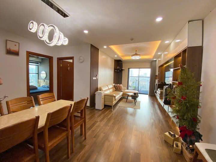 Bán căn hộ chung cư Ngoại Giao Đoàn – 2 phòng ngủ - ban công Nam.