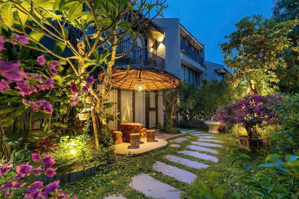 Bán nhanh căn biệt thự hội an view rừng dừa 7 mẫu cực đẹp, giá chỉ 8.8 tỷ