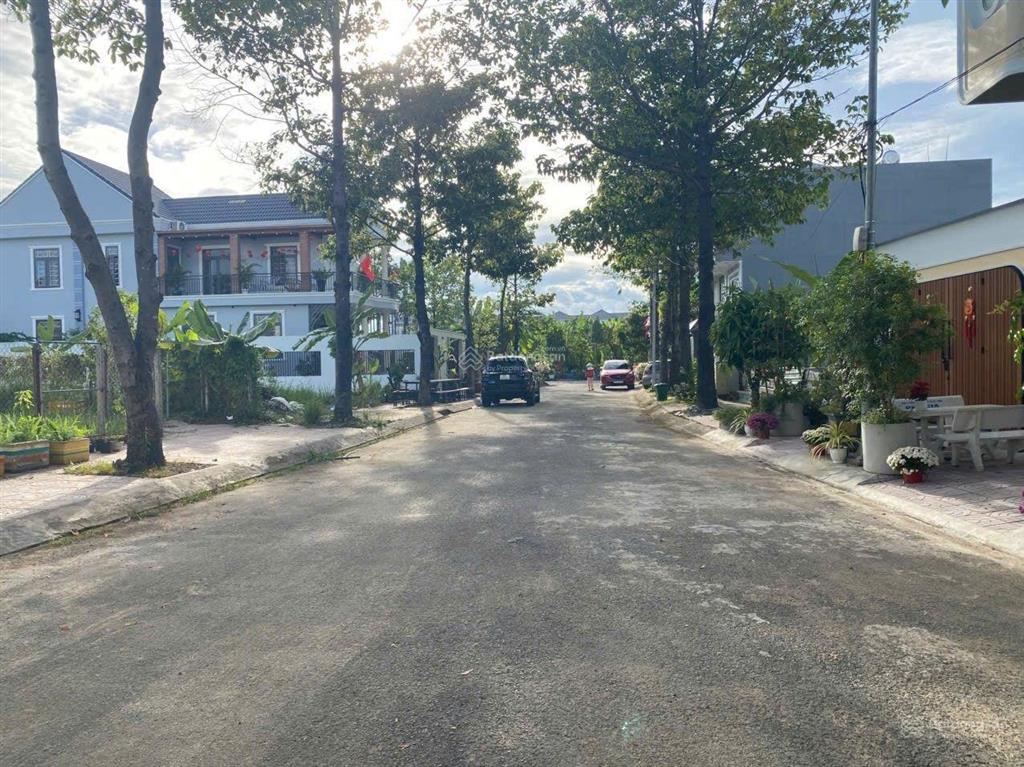 Bán nền đất 100m2 một sẹc đường bưng ông thoàn giá 5.290 tỷ