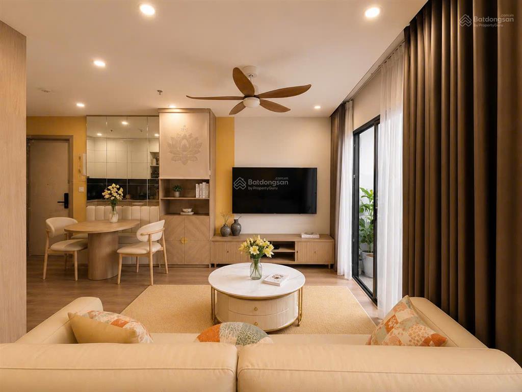 Bác gái cần bán cắt lỗ căn 2pn+ tòa i2 imperia view hồ giá 4,3 tỷ, đã có sổ lâu dài. 0362 203 ***