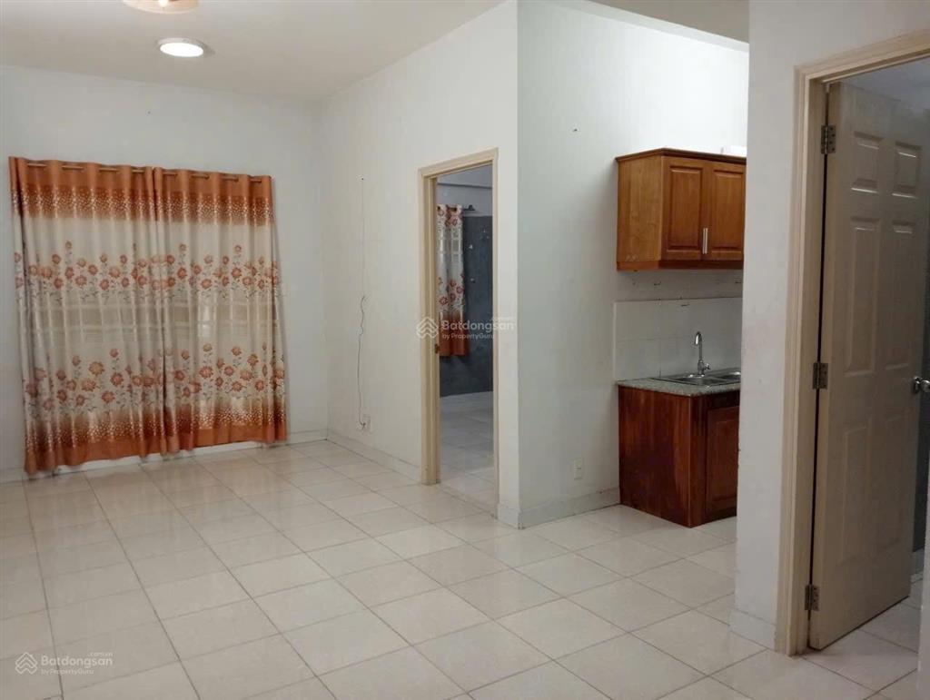 Bán căn 55m2 hqc plaza giá 1,47 tỷ, vay nh 70%, tầng cao sổ hồng sang tên ngay. 0937 379 ***
