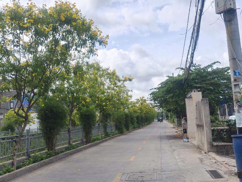 Đất mặt tiền đường thạnh Lộc 37. 7x59m. 8tỷ thương lượng