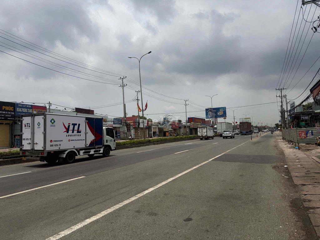 Bán nhà mặt tiền QL 51 ngang 10x17
