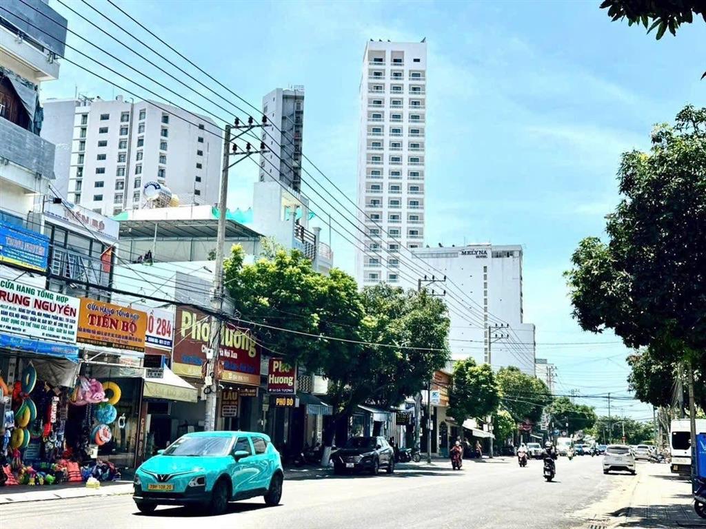 Bán đất 2 mặt tiền đường dã tượng gần biển trần phú, nha trang