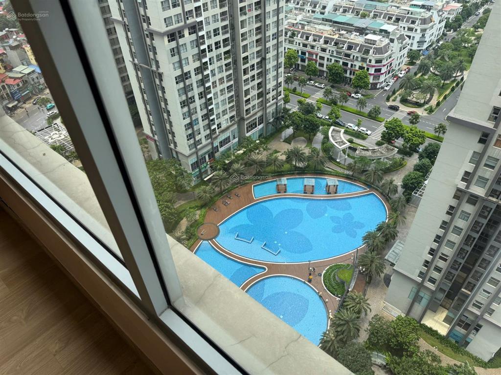 Bán gấp căn hộ 3 ngủ tầng trung hướng mát tại vinhomes gardenia