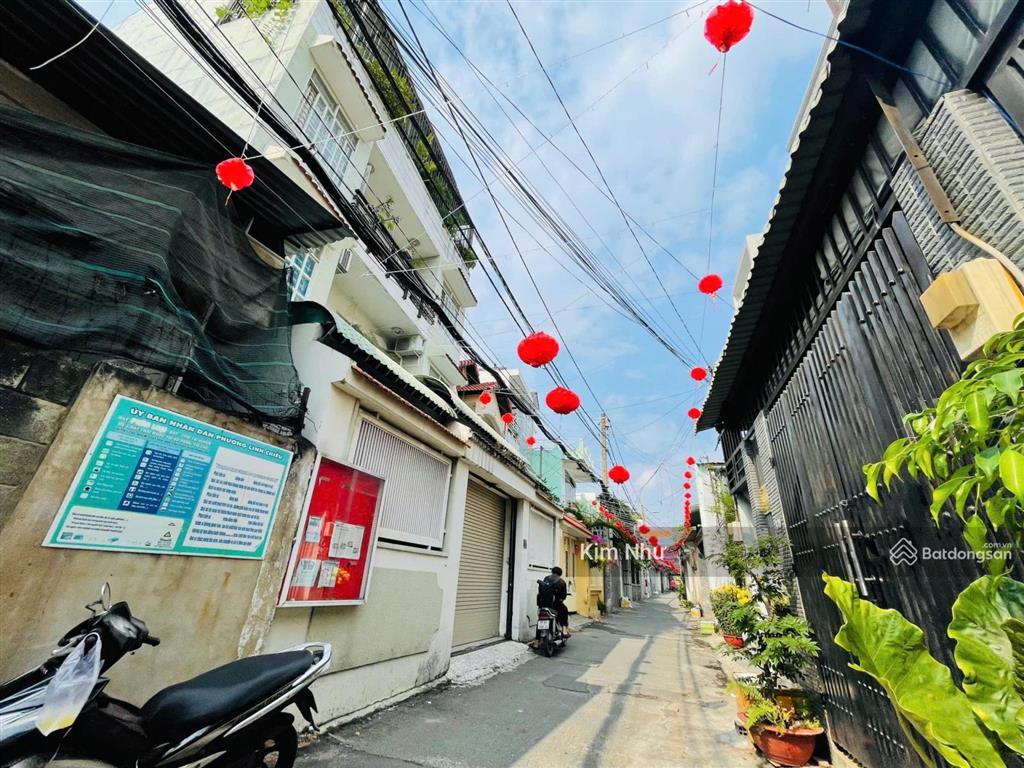 Đất tặng nhà sẵn thu nhập 9,2m hẻm thông xe hơi cách hoàng diệu 2 chỉ 150m không có căn so sánh