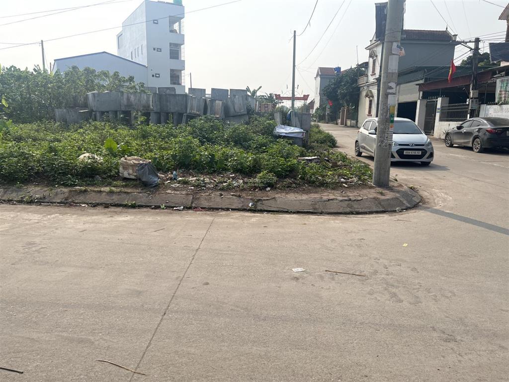 Lô góc đối diện chợ mới đông tảo kinh doanh dòng tiền tốt bán 150m2, giá hơn 7 tỷ có tl