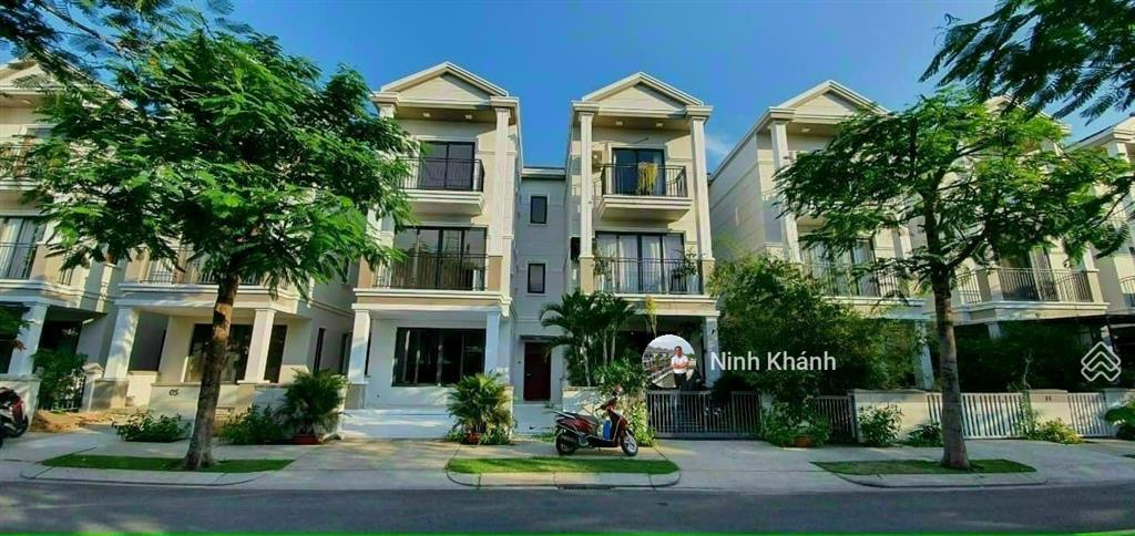 Kẹt tiền cần bán gấp căn biệt thự nine south 16,5 tỷ