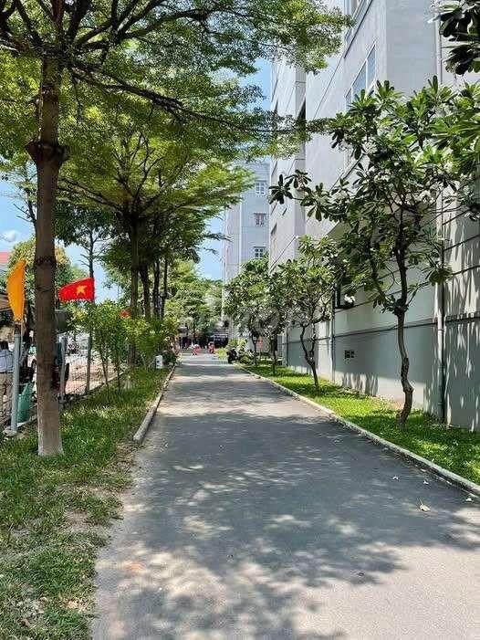 Bán chung cư 468 Phan Văn Trị p7 gò vấp, dt 76m, 2pn, 2wc