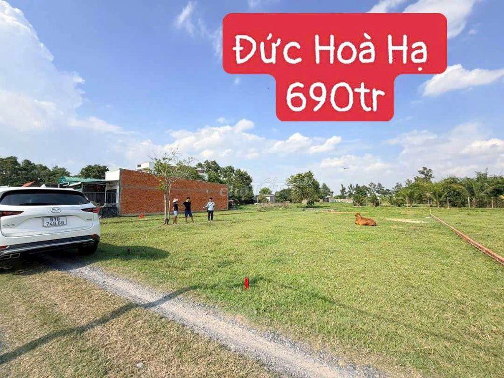 ĐỨC HOÀ HẠ NGAY CỔNG CHỢ CHIỀU TÂN ĐỨC