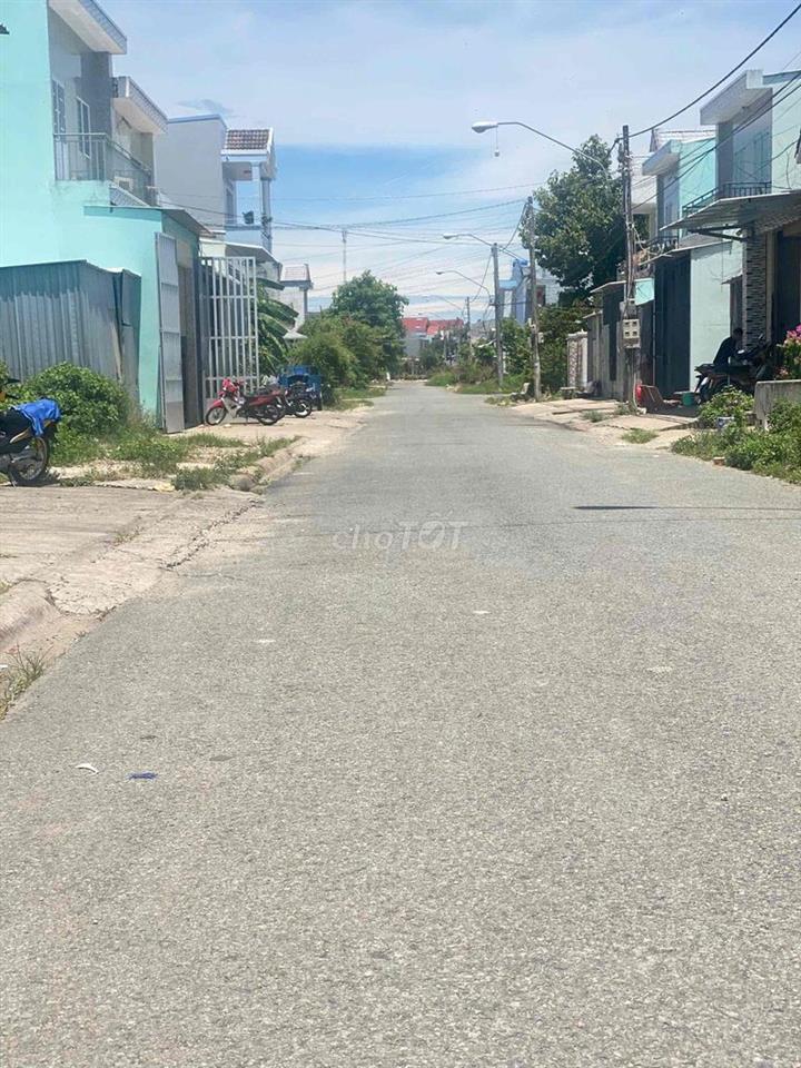 Nền thổ cư đẹp giá tốt 6x20 KDC minh Linh