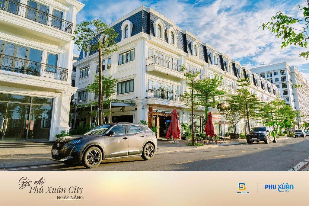 Mặt tiền Nguyễn Lộ Trạch bán nhà 4 tầng khu đô thị Phú Xuân City