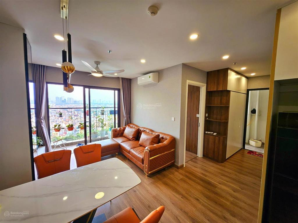 Bán cắt lỗ 300500 triệu căn 2pn 55m 3.25 tỷ, 2pn 63m 3.8 tỷ kđt vinhomes smart city