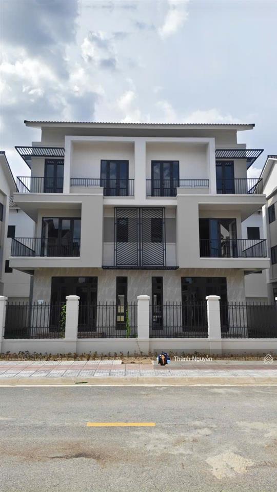 Bán biệt thự đẹp tại centa riverside, hữu nghị, từ sơn, 11,6 tỷ 180 m2, nhiều tiện ích