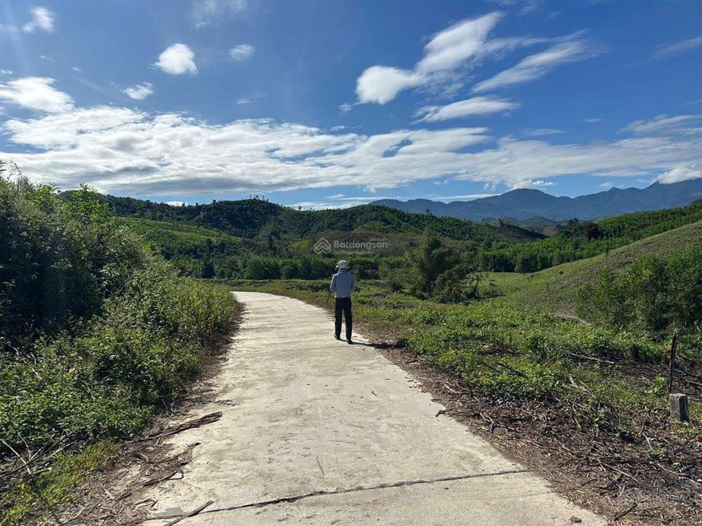 Bán 2 hecta giáp betong 315m gần ttam khánh vĩnh, khánh hoà giá chỉ 175k/m2 0788 558 ***