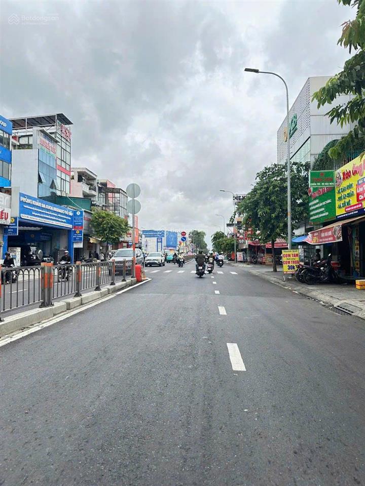 Bán nhà mặt phố quang trung p,10 , 130 tỷ, 800m2,nhà 2 mt trước sau dt 13 x 60m dct 300tr/1 tháng