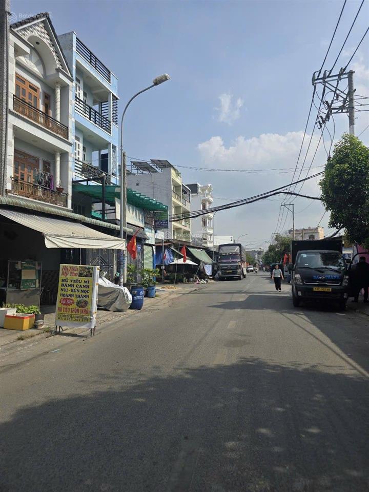 Nhà 1t2l 4,2 x 27 mặt tiền trần thị hè, gần ngã 3 đông quang, nở hậu đẹp.