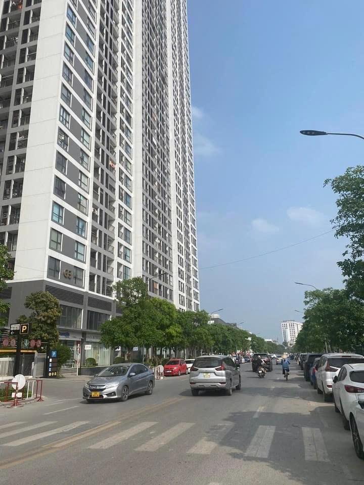 Bán shophouse chân đế tầng 1 toà G3 vinhomes green bay mễ trì 54m mặt tiền 8m hoàn thiện đẹp sẵn sổ đỏ
