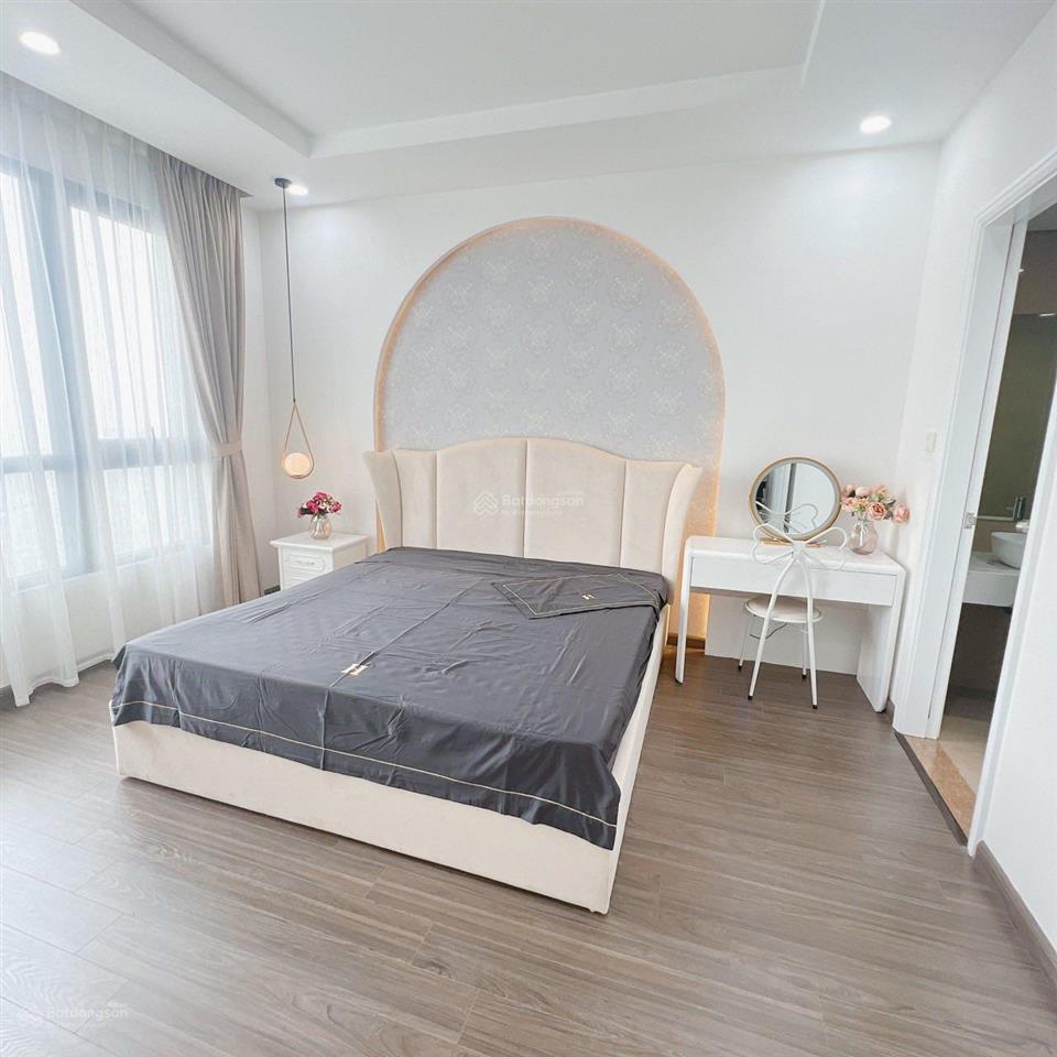 Giá hời căn 2 ngủ sáng 83m hướng nam tại times city giá chỉ 7 tỷ. 0978 468 ***