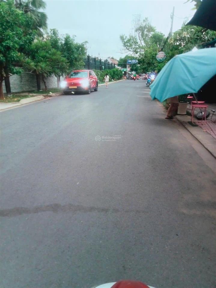 Bán nhà 2 tầng lê văn lương phước kiểng đường xe hơi khu vực yên tĩnh